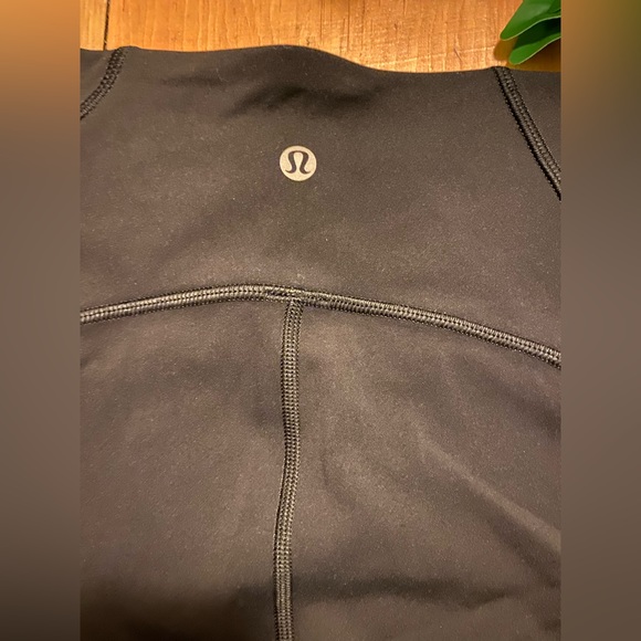 Lululemon Luxtreme Mesh Crops - Picture 3 of 5